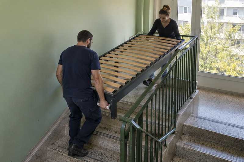 Cadre de lit descendu à deux : chantier Rue Beauregard